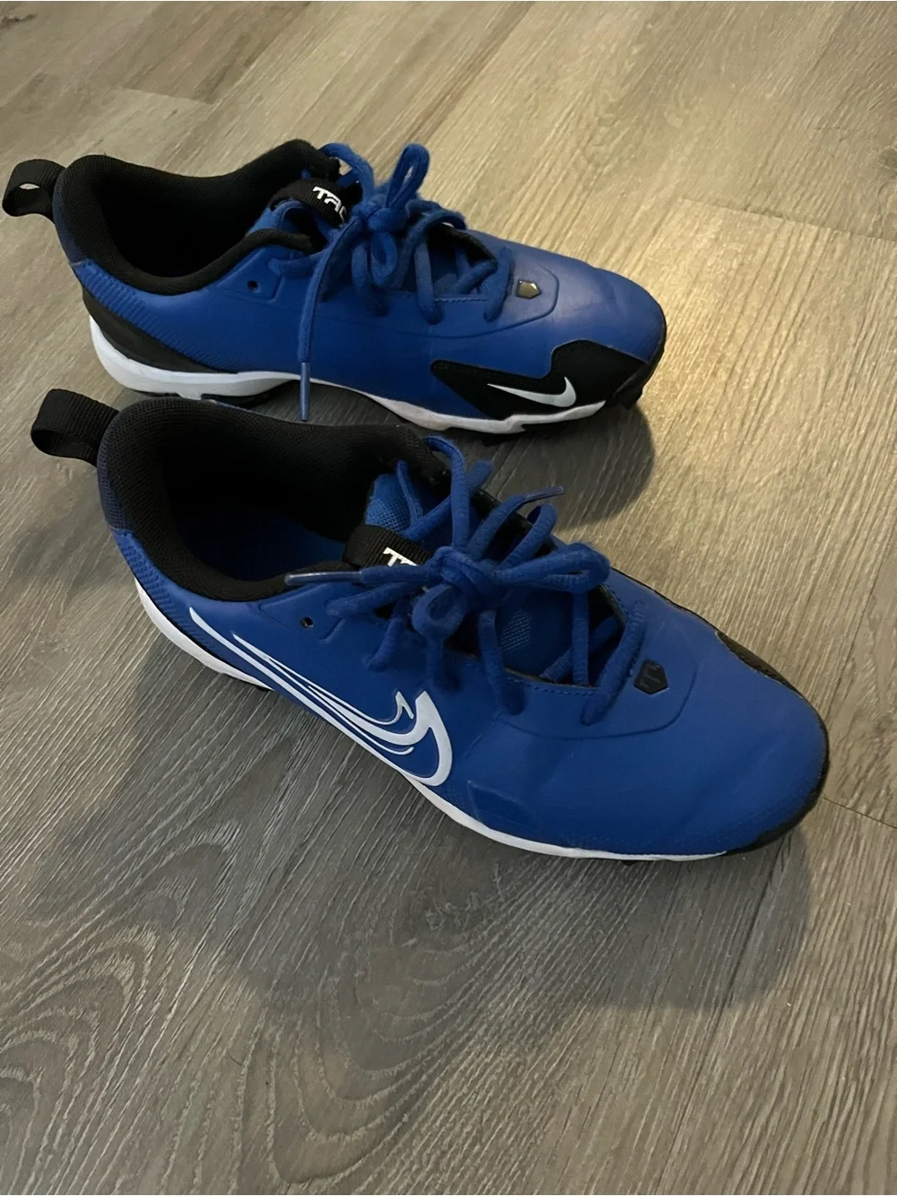 Nike TAC Baseball Cleats with White Logo Size 5 Youth Cleats